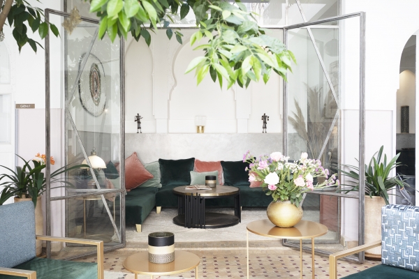 http://www.mounasaboni.com/files/gimgs/63_riad-sashemabd20.jpg